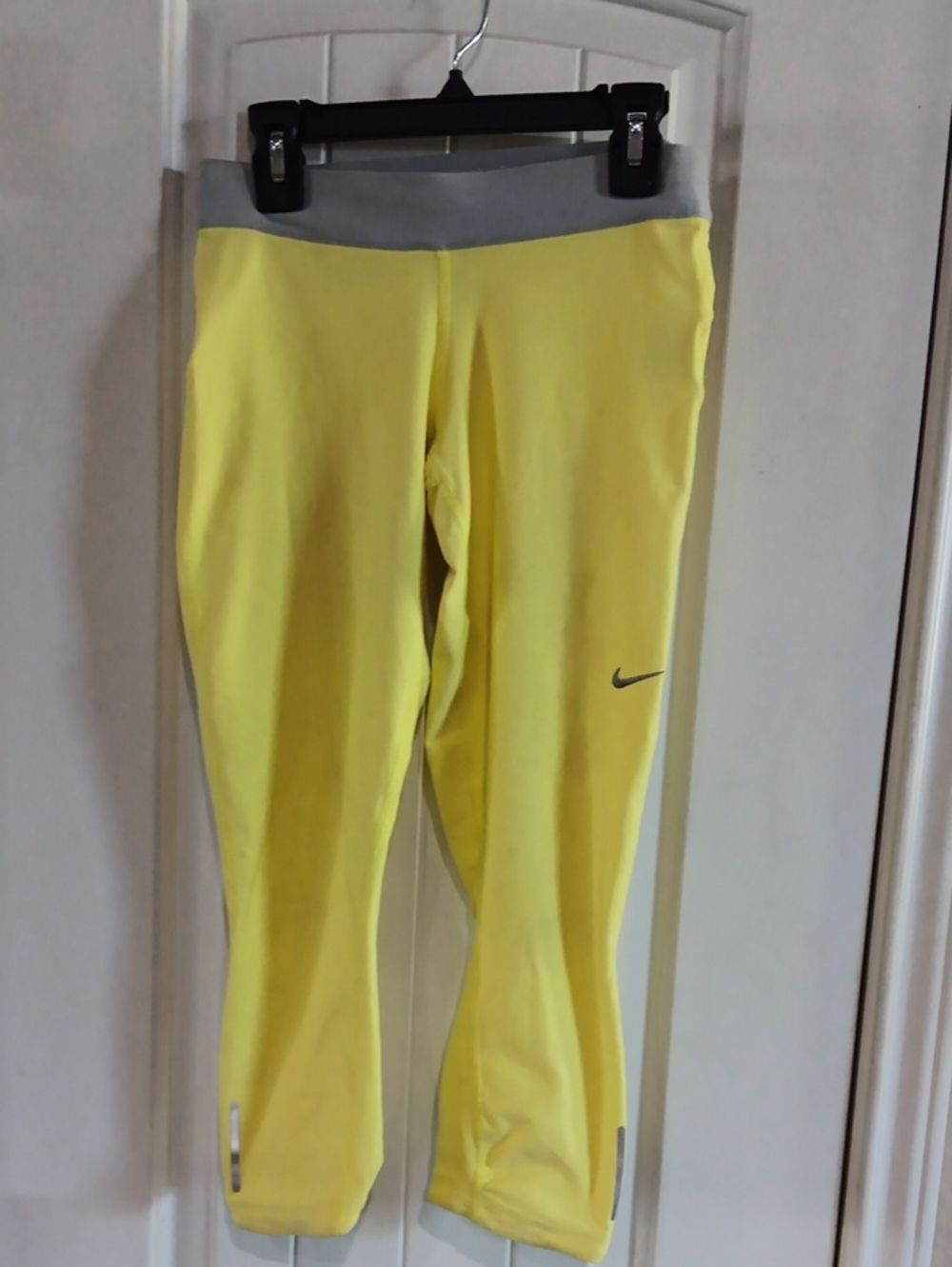 Nike Dri-FIT Volt Neon Yellow Cropped Leggings Just Do It Roll Down Waist XS